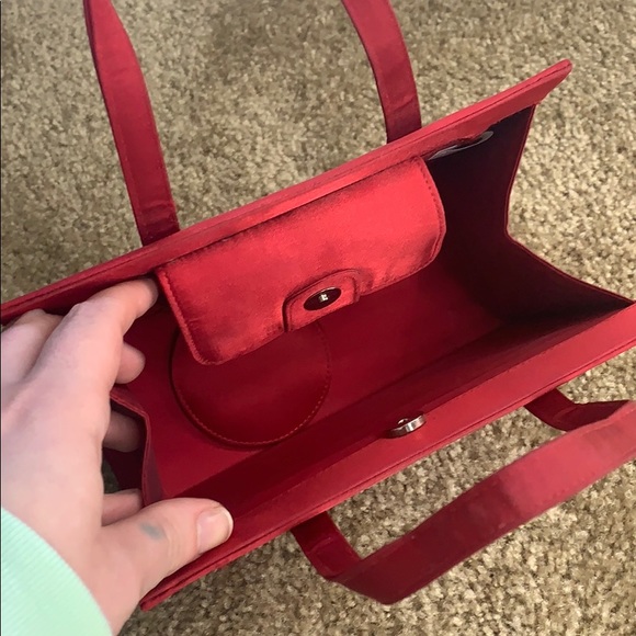 Small Red Satin Purse - Picture 3 of 4